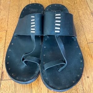 Beek handmade leather sandals